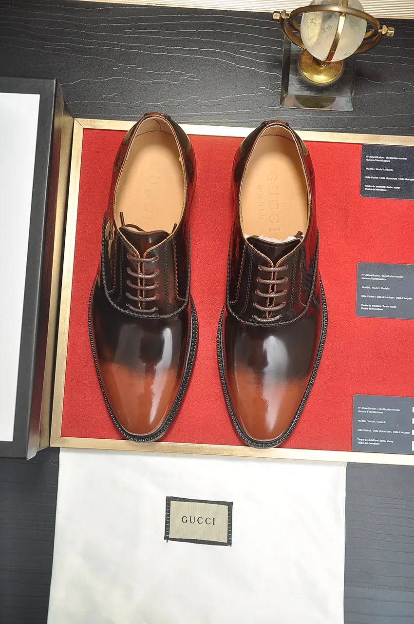 Men's shoes💰500💶Italy's top luxury men's shoe giant (GUCCI) (Gucci) (full cowhide lining) new arrival🍃Original European style🔰 Pleasant to the eye😍In order to make the shoes more durable and non-deformable🌀The production continues to follow traditional methods but there is still no lack of innovation💪Choose original sheepskin for the leather♻️ Smooth and natural And extra bright ⭐Made of imported cowhide, the first choice of rich people 38-45 (45 customized)